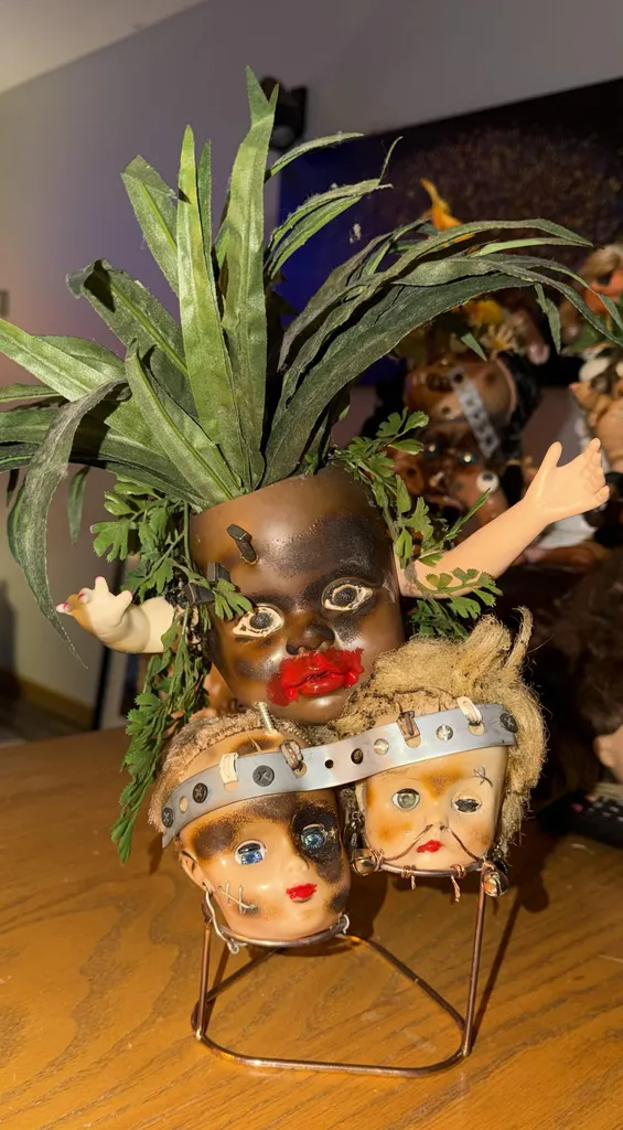ULonda and the Twins